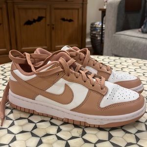 Nike Dunk Low - worn once (too big ) Size 7.5.
